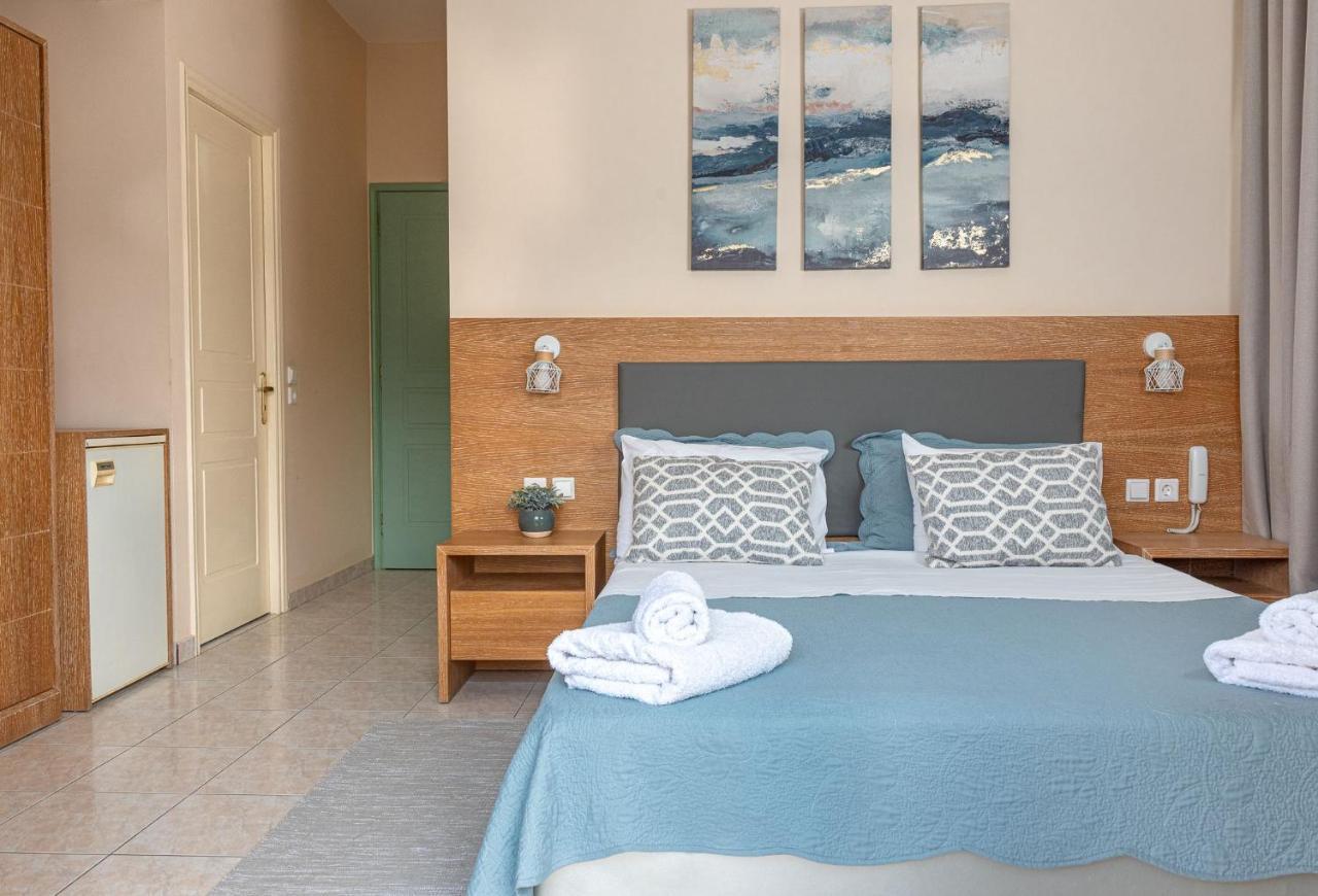 Theano Hotel Poros Town Exterior photo