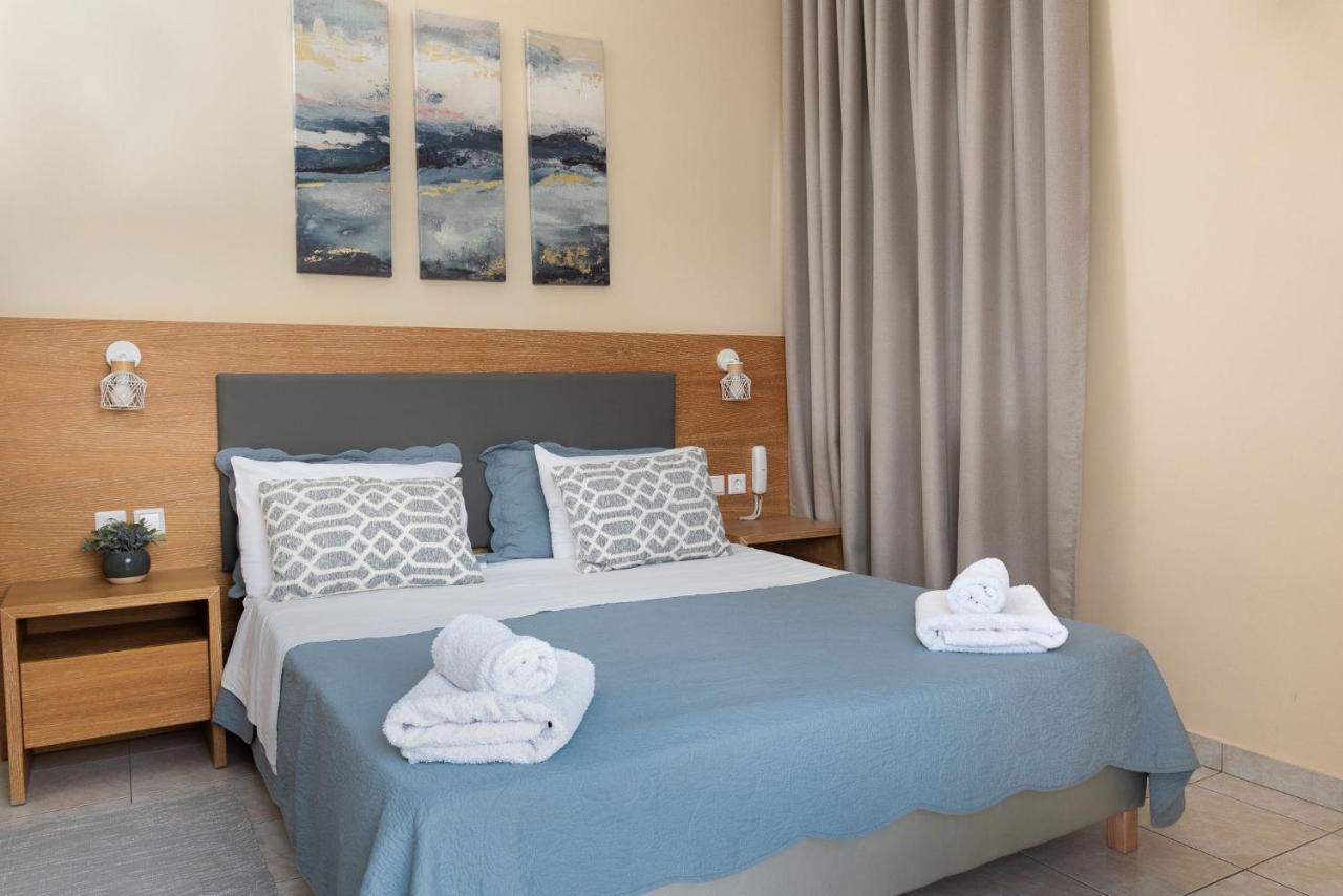 Theano Hotel Poros Town Exterior photo