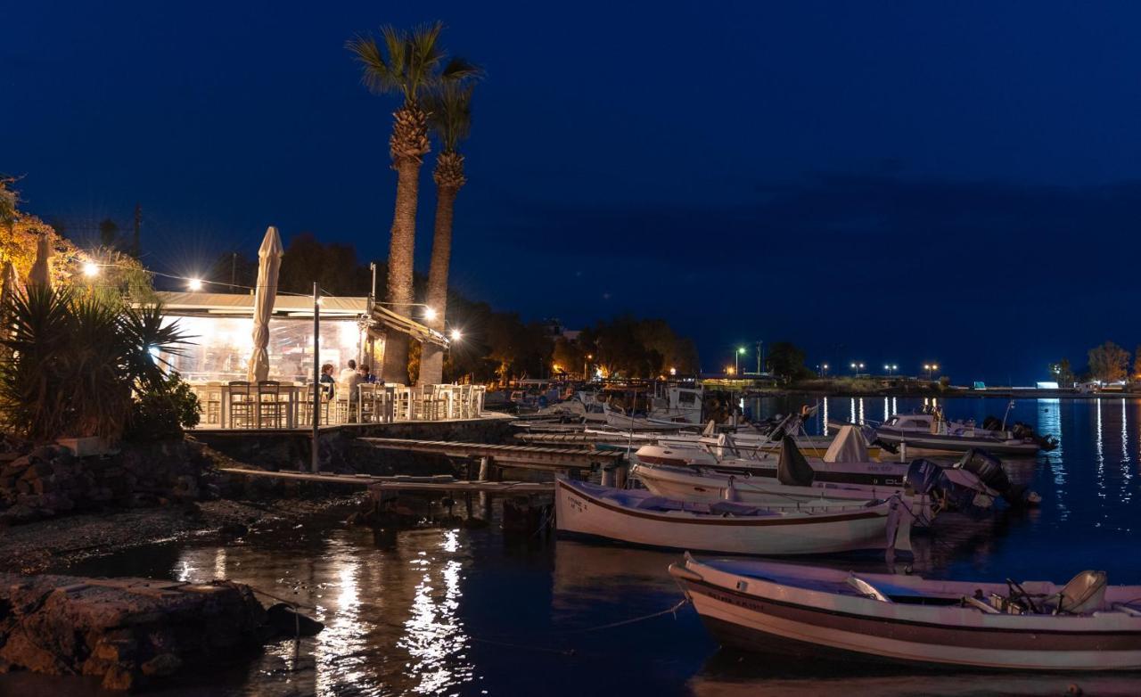 Theano Hotel Poros Town Exterior photo